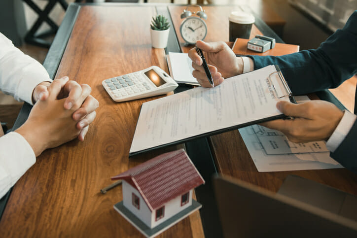 SmartAsset: How Does a Mortgage Transfer Work?